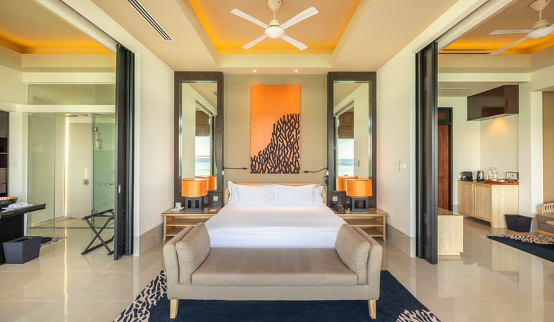 Angsana Velavaru_InOcean Pool Villa_Interior_Bedroom
